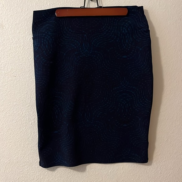 LuLaRoe Skirt - Picture 6 of 7